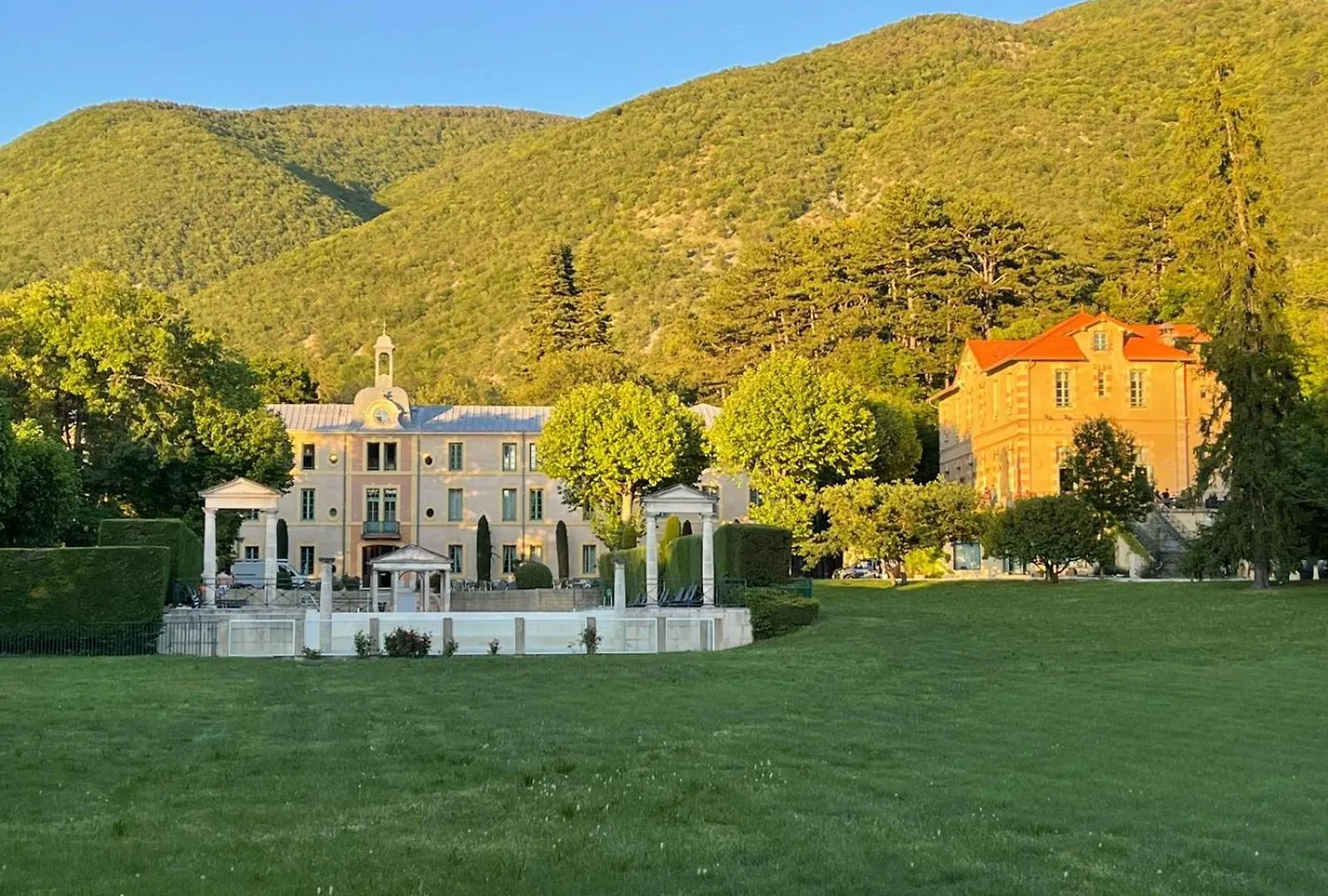 Villa Aulan, Luxe Et Repos Au Chateau Des Gipieres Montbrun-les-Bains